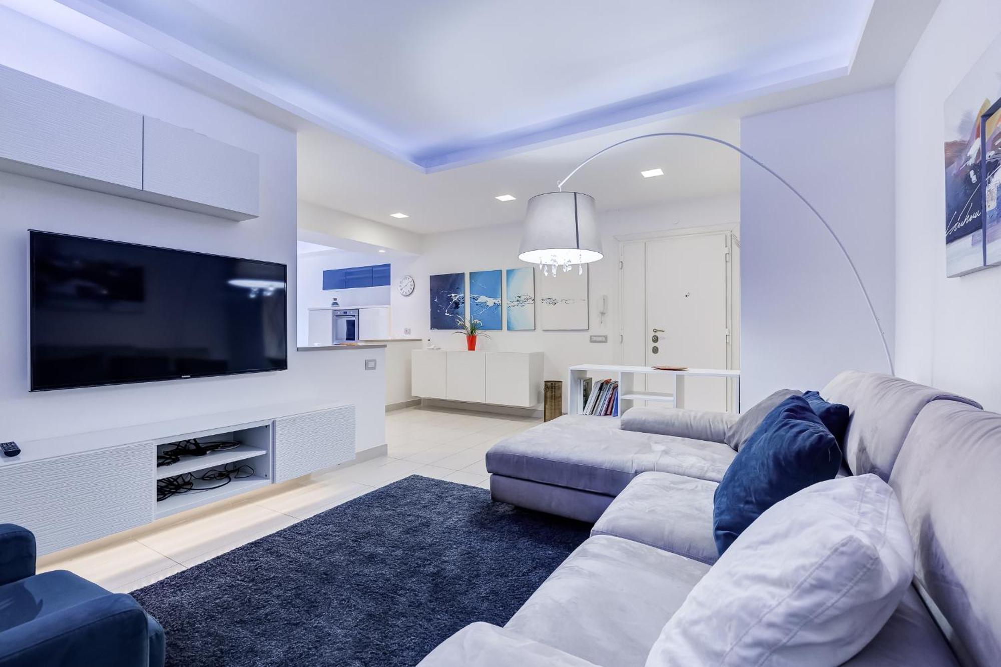 Joice Luxury Home — Photos 1